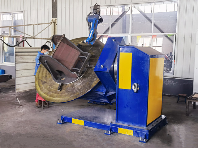 Яскава Робот