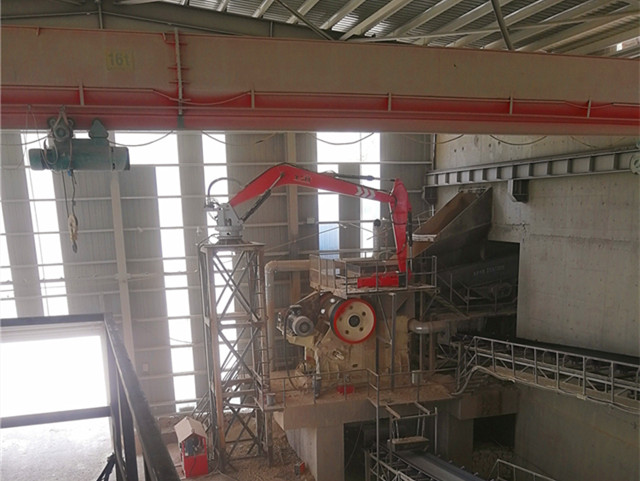 Rockaker Boom Systems