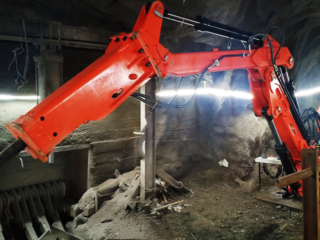 Стационарная пьедестальная бум