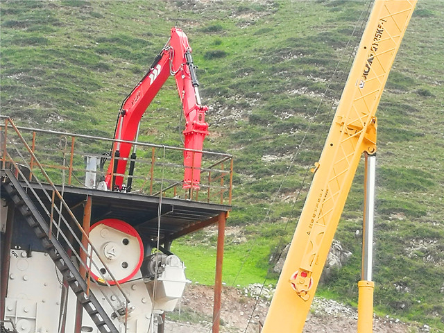 Система Breaker Boom