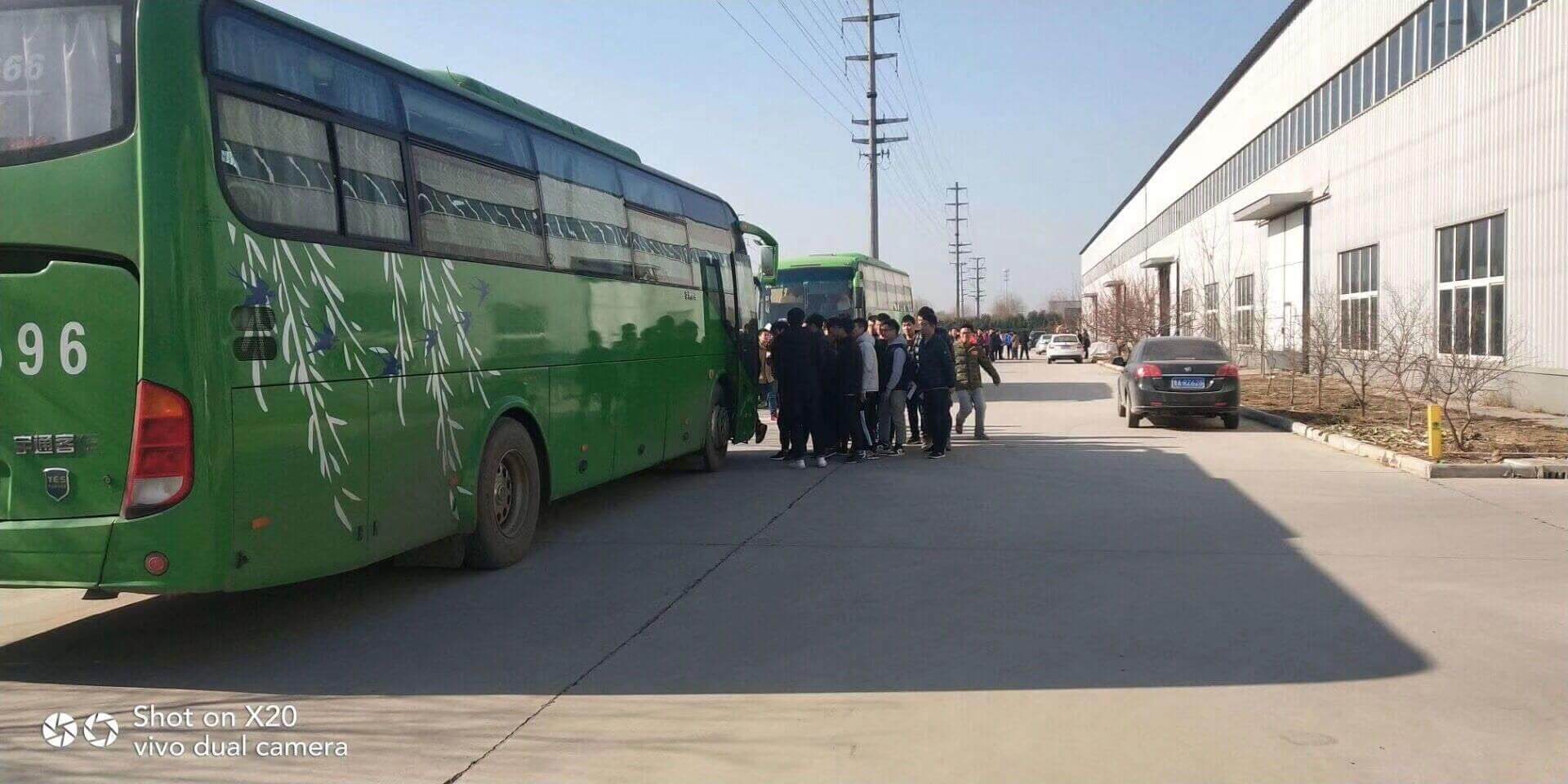 Студенты колледжа посещают нашу фабрику