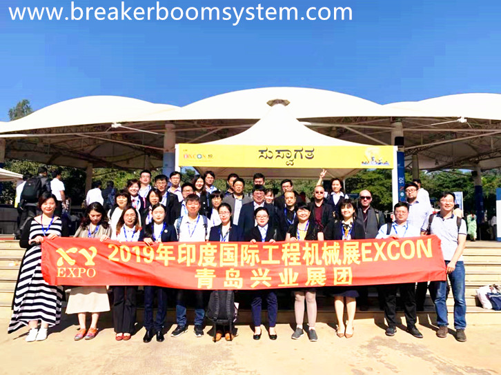 Сотрудники YZH прибыли в Индию и украсили выставочный стенд Excon